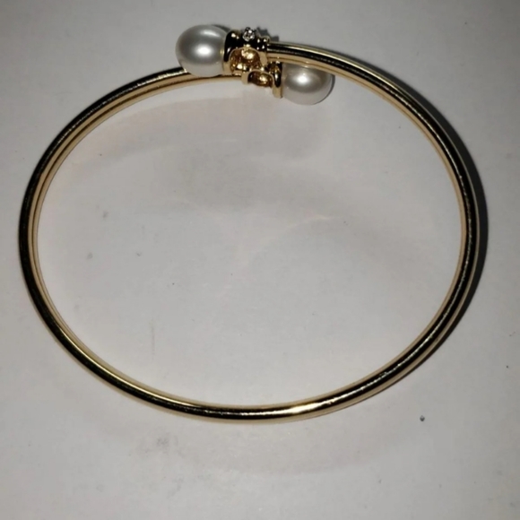 14k diamond pearl cuff bracelet - Picture 6 of 6